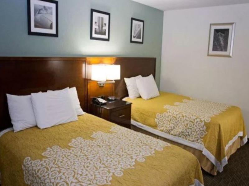 Days By Wyndham 2* Greenville