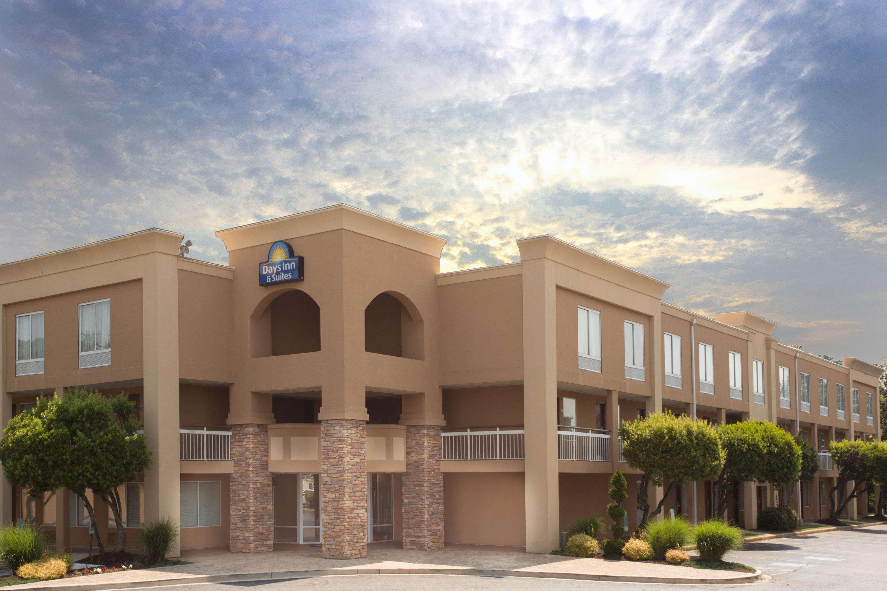 Days By Wyndham Motel